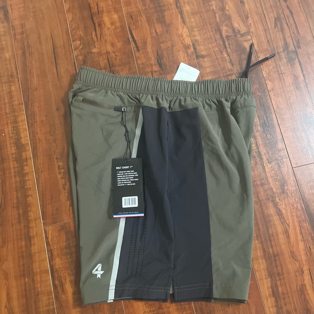 Four Laps Bolt Shorts - Picture 2 of 6